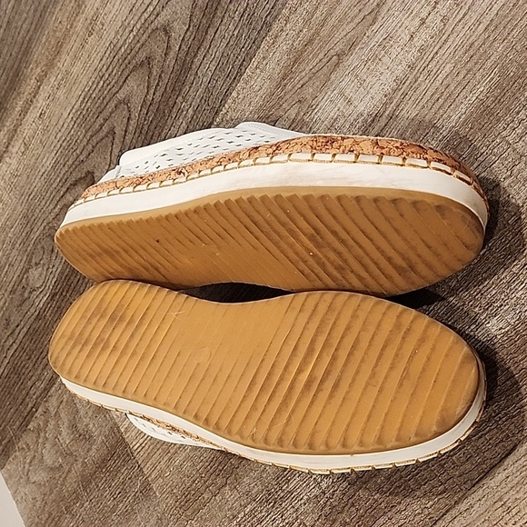 Slip on shoes - Picture 3 of 4